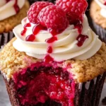 RASPBERRY CHEESECAKE CHOCOLATE CUPCAKES