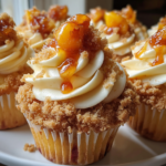 Peach Cobbler Cupcakes that Will Delight Your Summer 3 Peach Cobbler Cupcakes